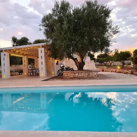 I Trulli E La Di Uma Villa *