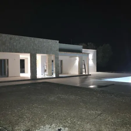 I Trulli E La Di Uma Vila Carovigno